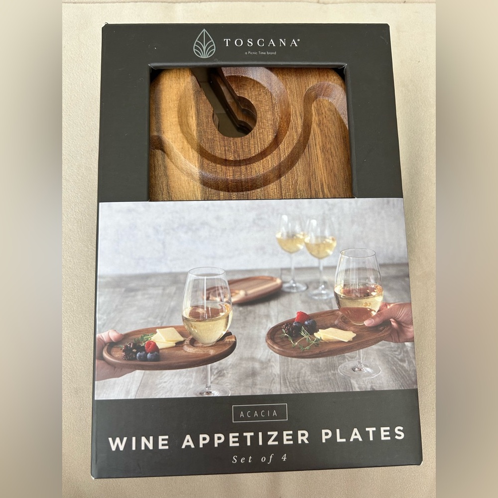 New Acacia Wooden Appetizer Plates-Set of 4 by Picnic Time